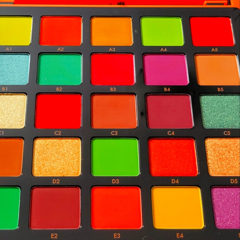 Anastasia Beverley Hills Norvina Pro Pigment Palette Vol.3